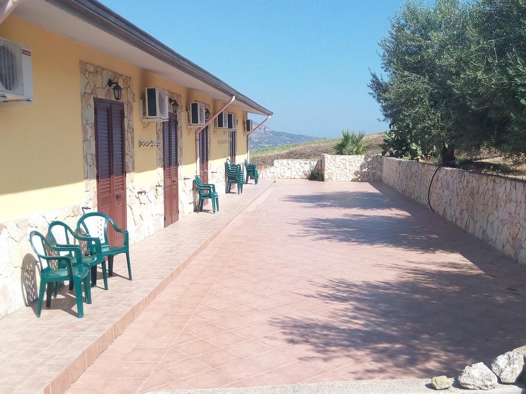Agriturismo La Targa Buonfornello Eksteriør bilde