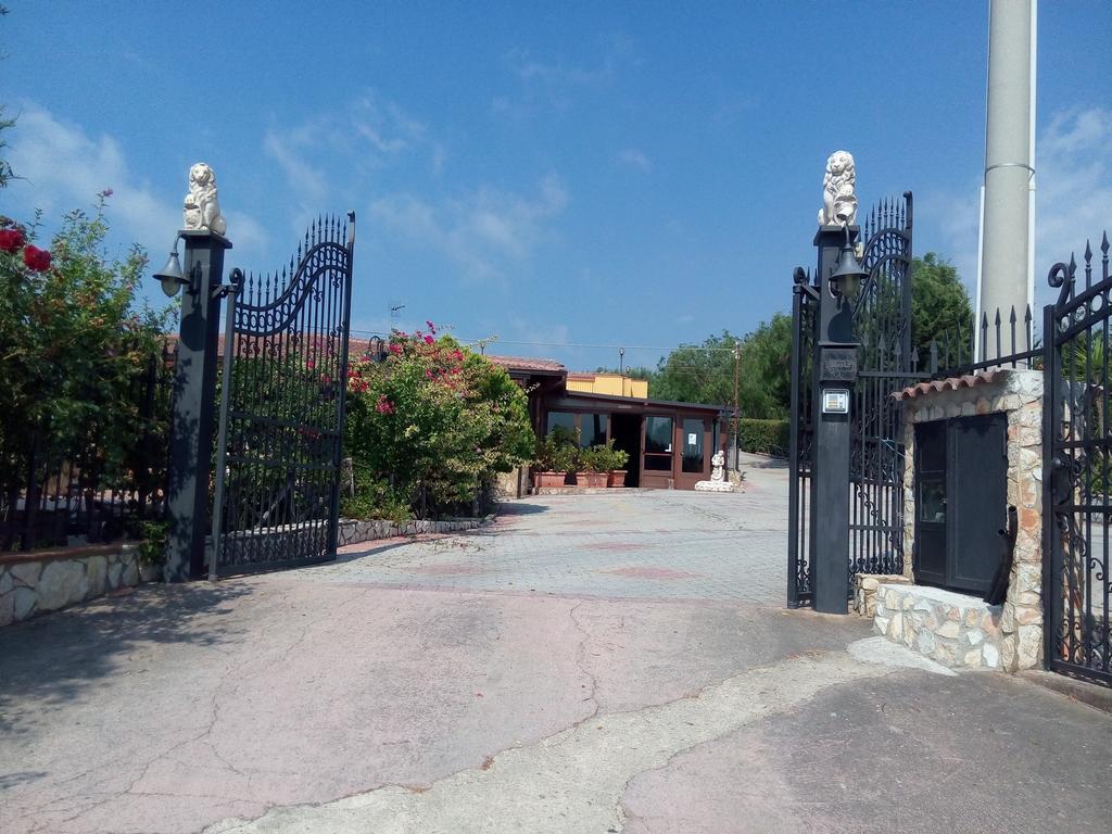 Agriturismo La Targa Buonfornello Eksteriør bilde